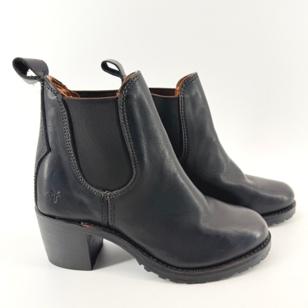 Frye Sabrina Chelsea Boot USA Heritage Black Leather Ankle 77030 Womens 7M